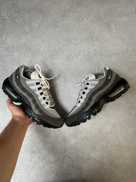 Nike Air Max 95 - Grey Jewel - UK8