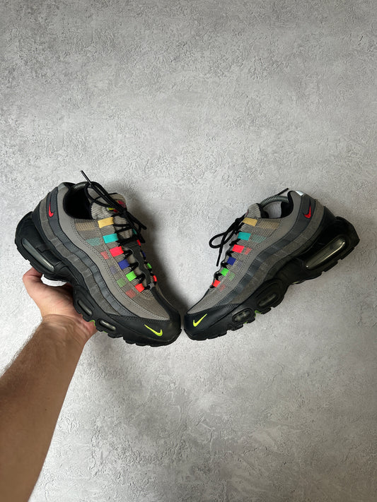 Nike Air Max 95 - Evolution of Icons - UK7