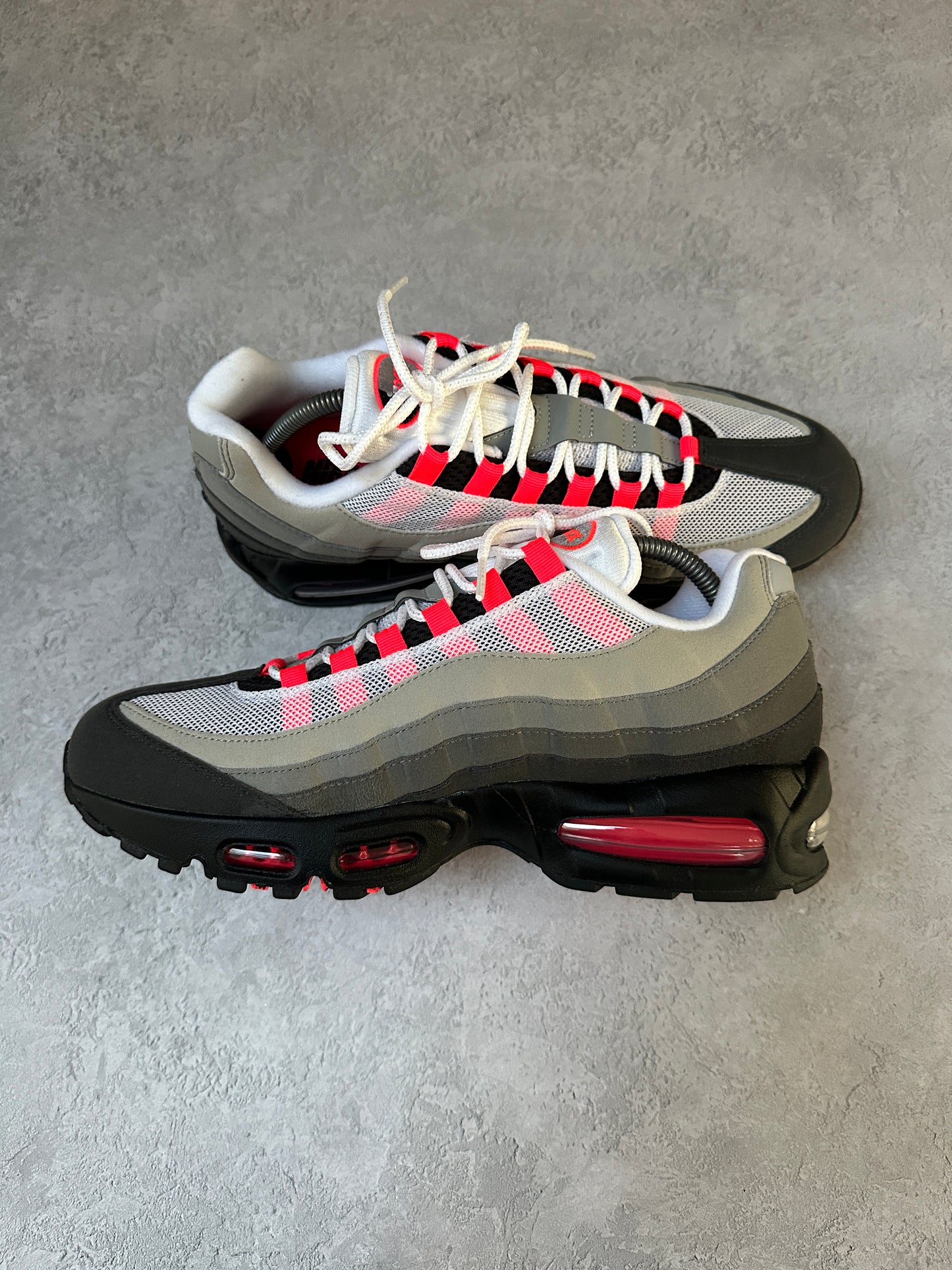 Nike Air Max 95 - Solar Red 2025 - UK9.5