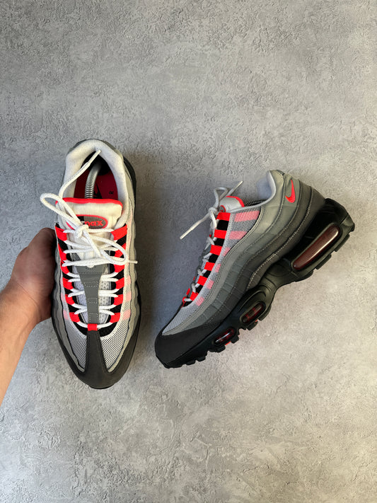 Nike Air Max 95 - Solar Red 2018 - UK9.5