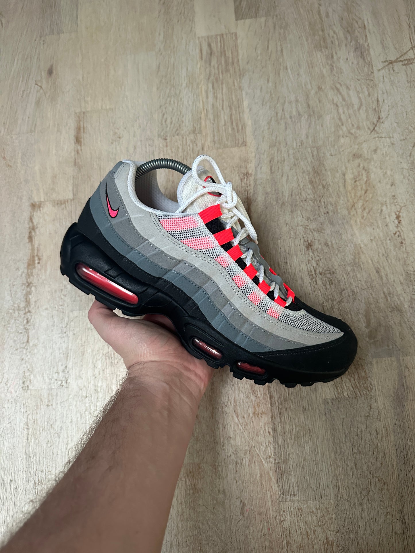 Nike Air Max 95 - Solar Red 2017 - UK8.5