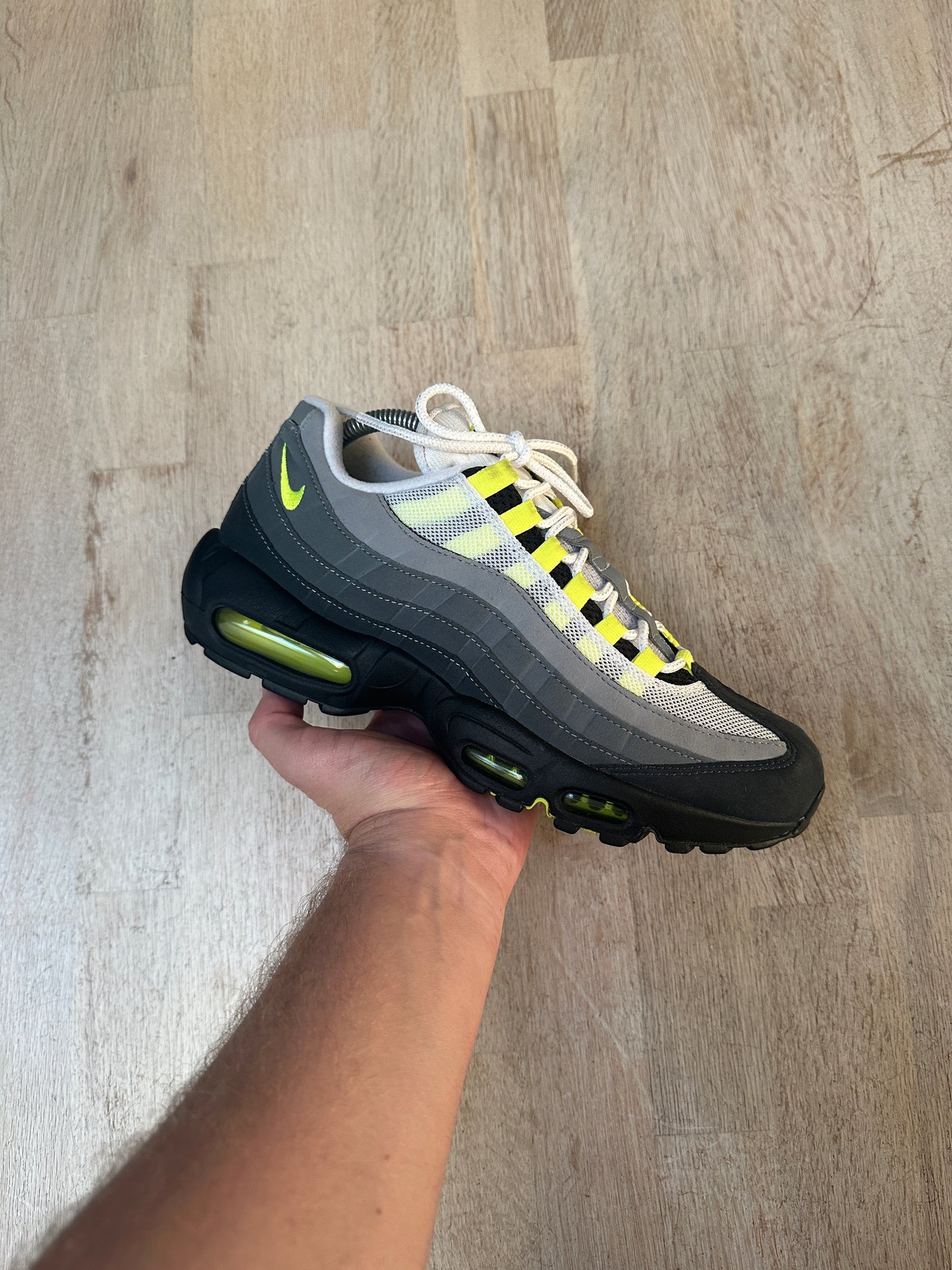 Nike Air Max 95 - Neon 2020 - UK7.5