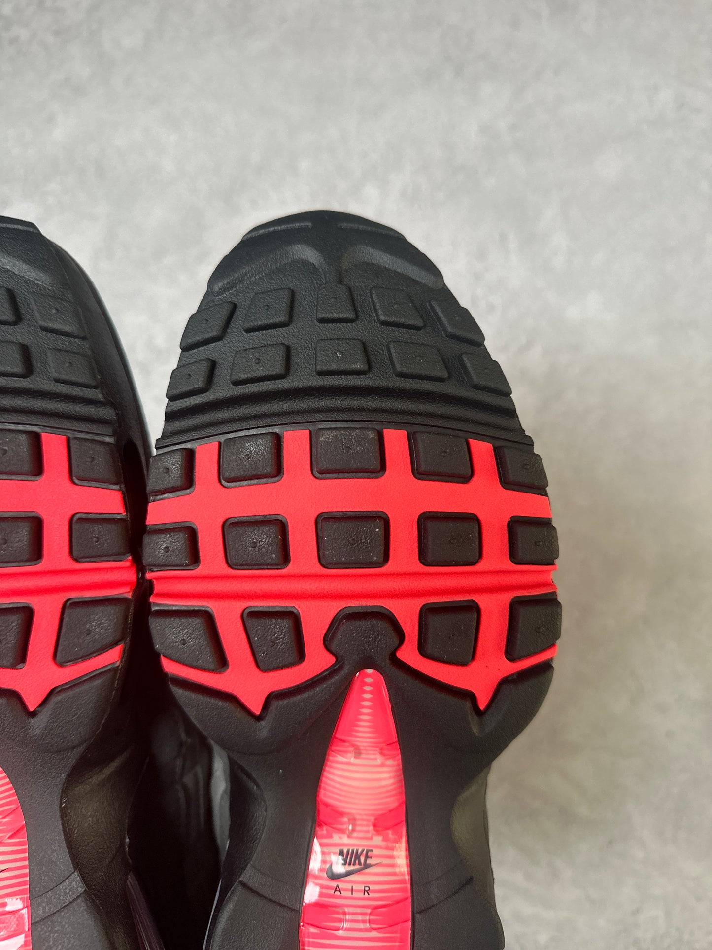 Nike Air Max 95 - Solar Red 2025 - UK8
