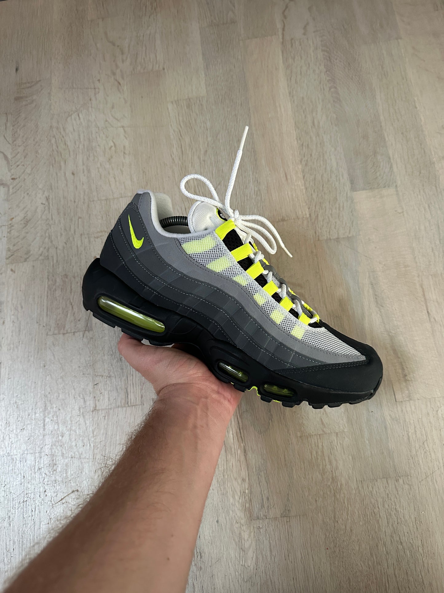 Nike Air Max 95 - Neon 2020 - UK9.5