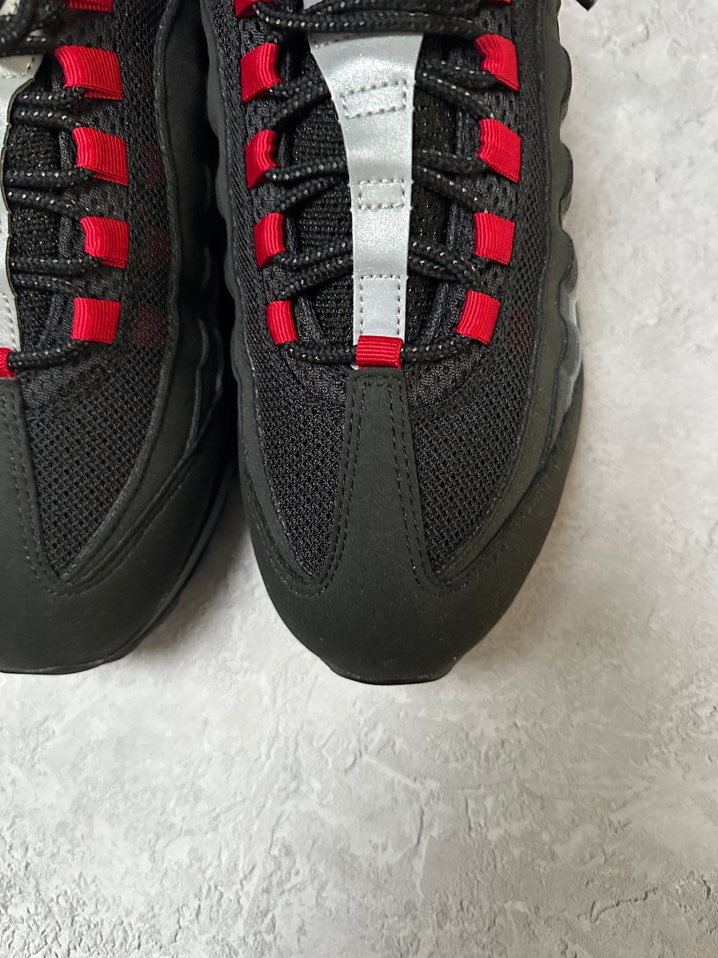 Nike Air Max 95 - Liverpool FC - UK9