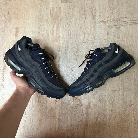 Nike Air Max 95 - Obsidian / Iron Grey - UK9.5