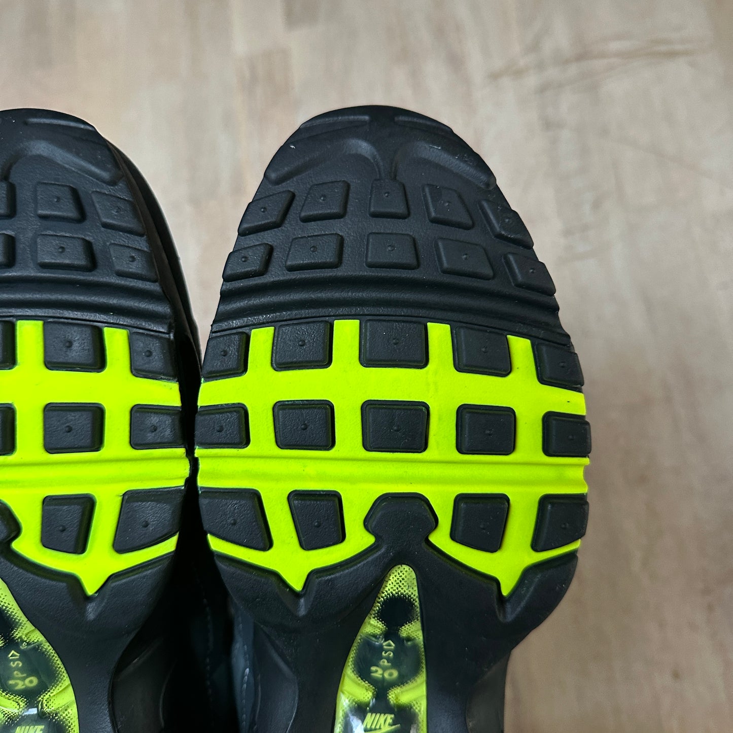 Nike Air Max 95 - Neon 2020 - UK9