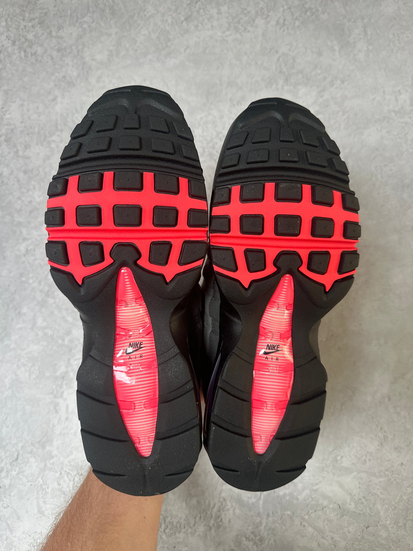 Nike Air Max 95 - Solar Red 2025 - UK8