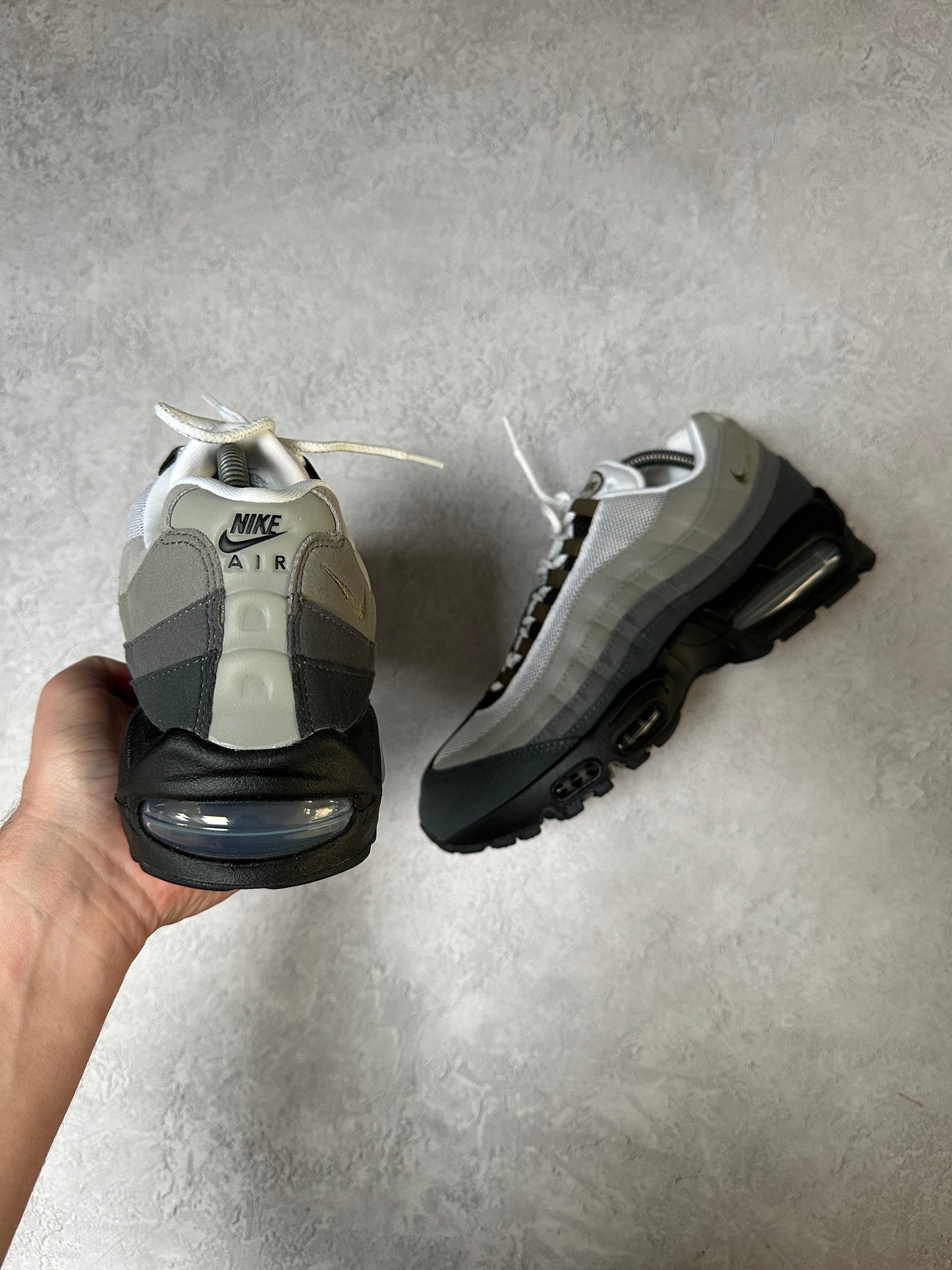 Nike Air Max 95 - Medium Olive - UK7.5