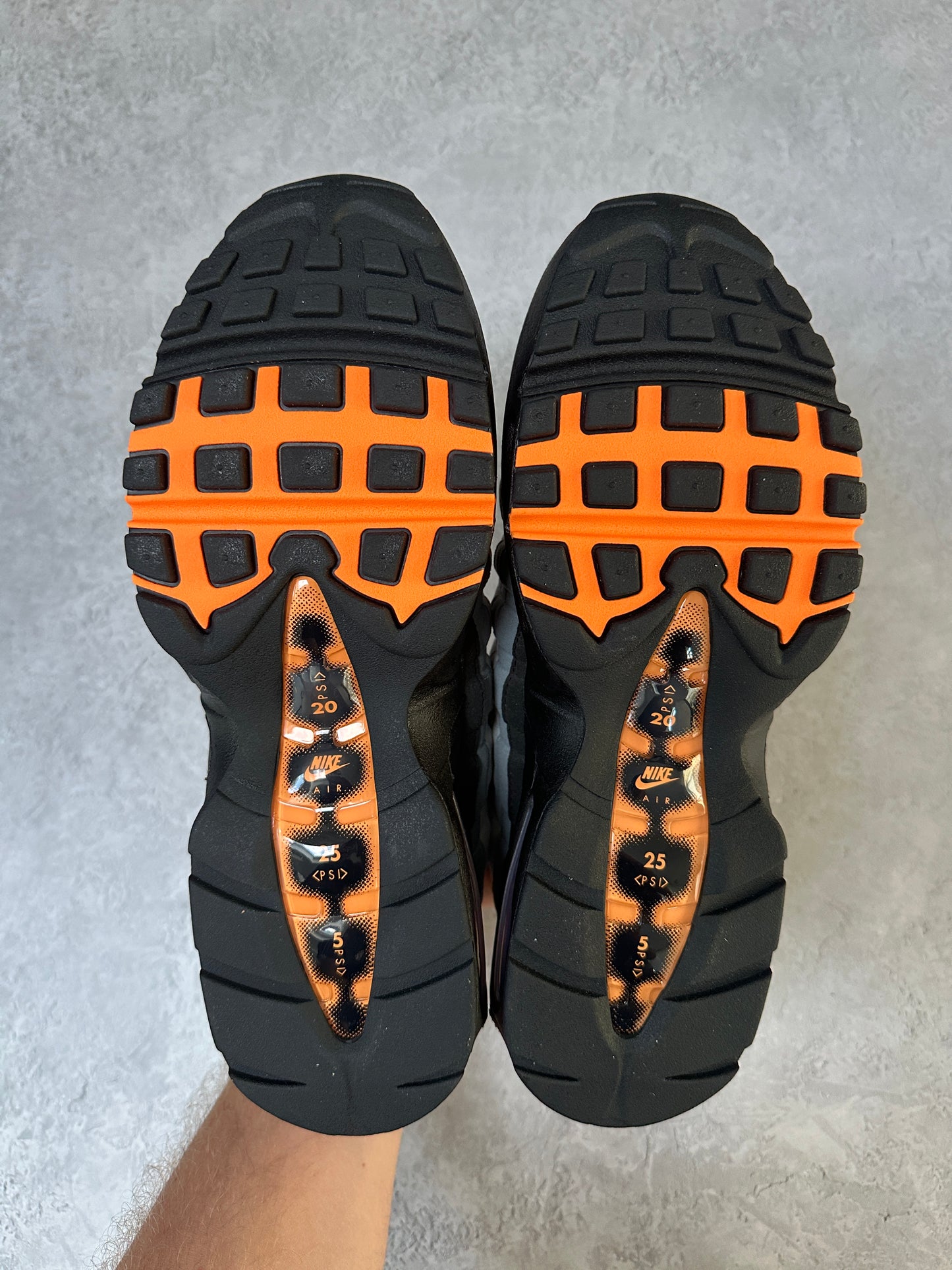 Nike Air Max 95 - Mandarin 2025 - UK9.5