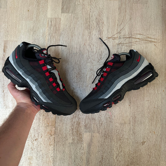 Nike Air Max 95 - Liverpool FC - UK7