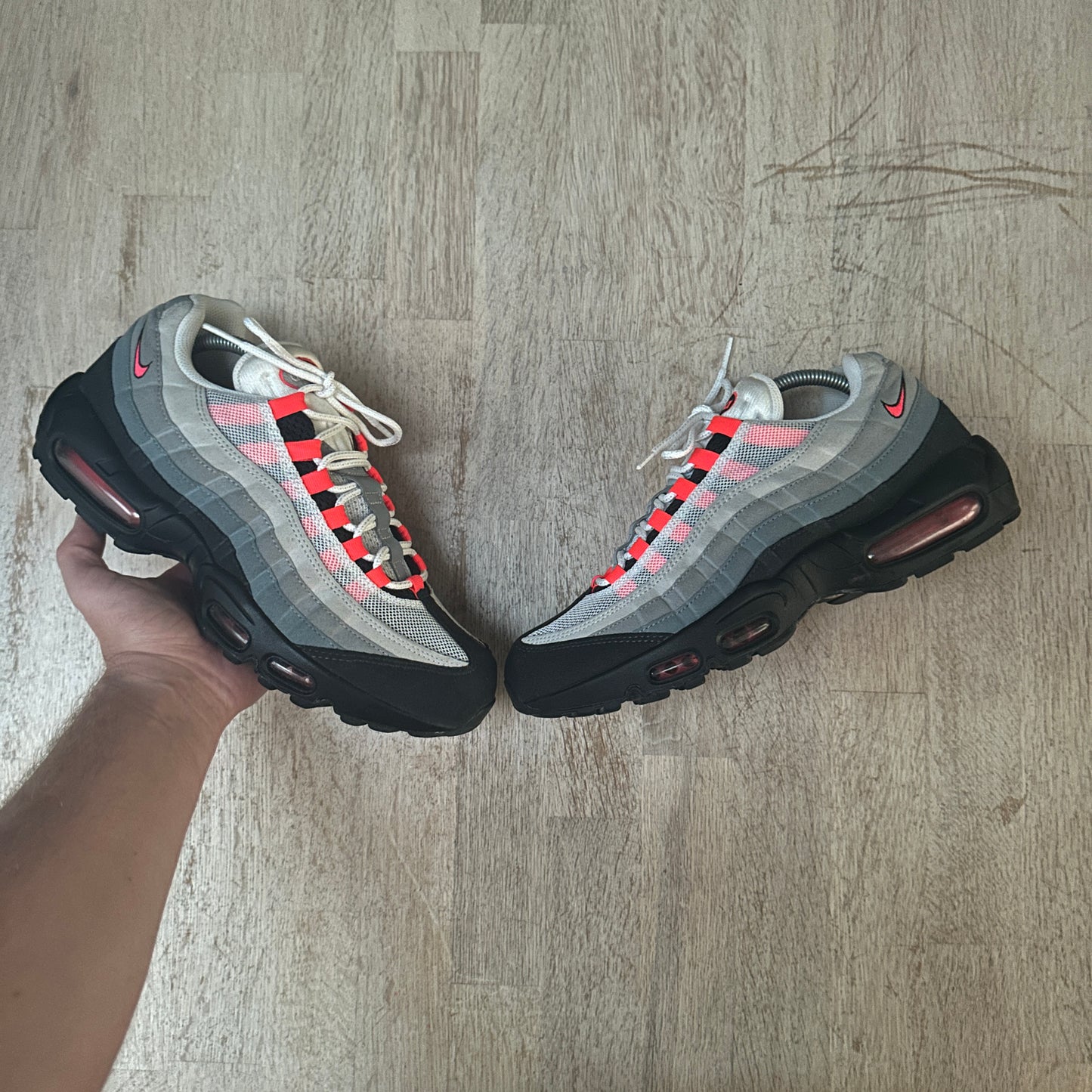 Nike Air Max 95 - Solar Red 2017 - UK8.5