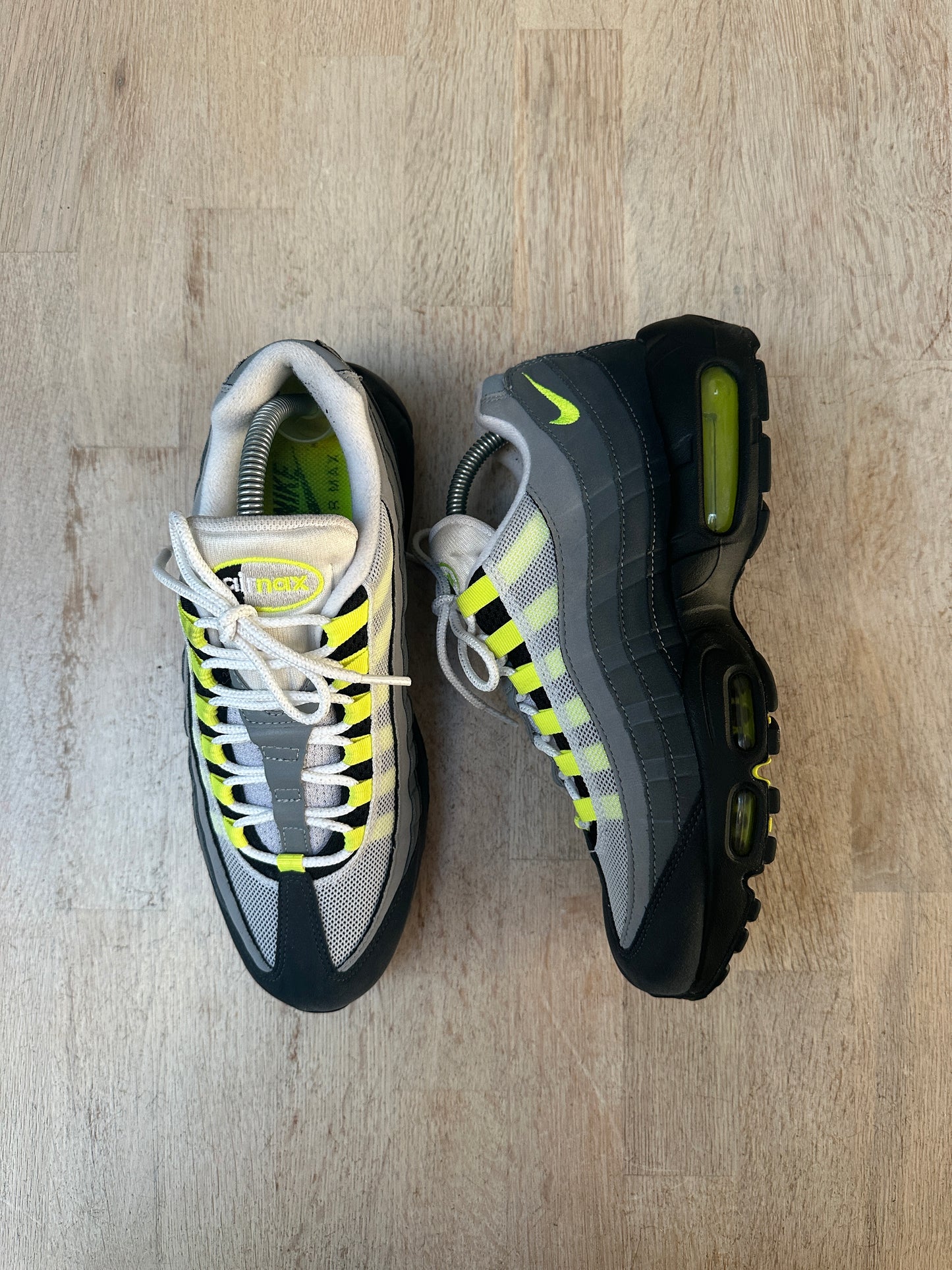 Nike Air Max 95 - Neon 2020 - UK7.5