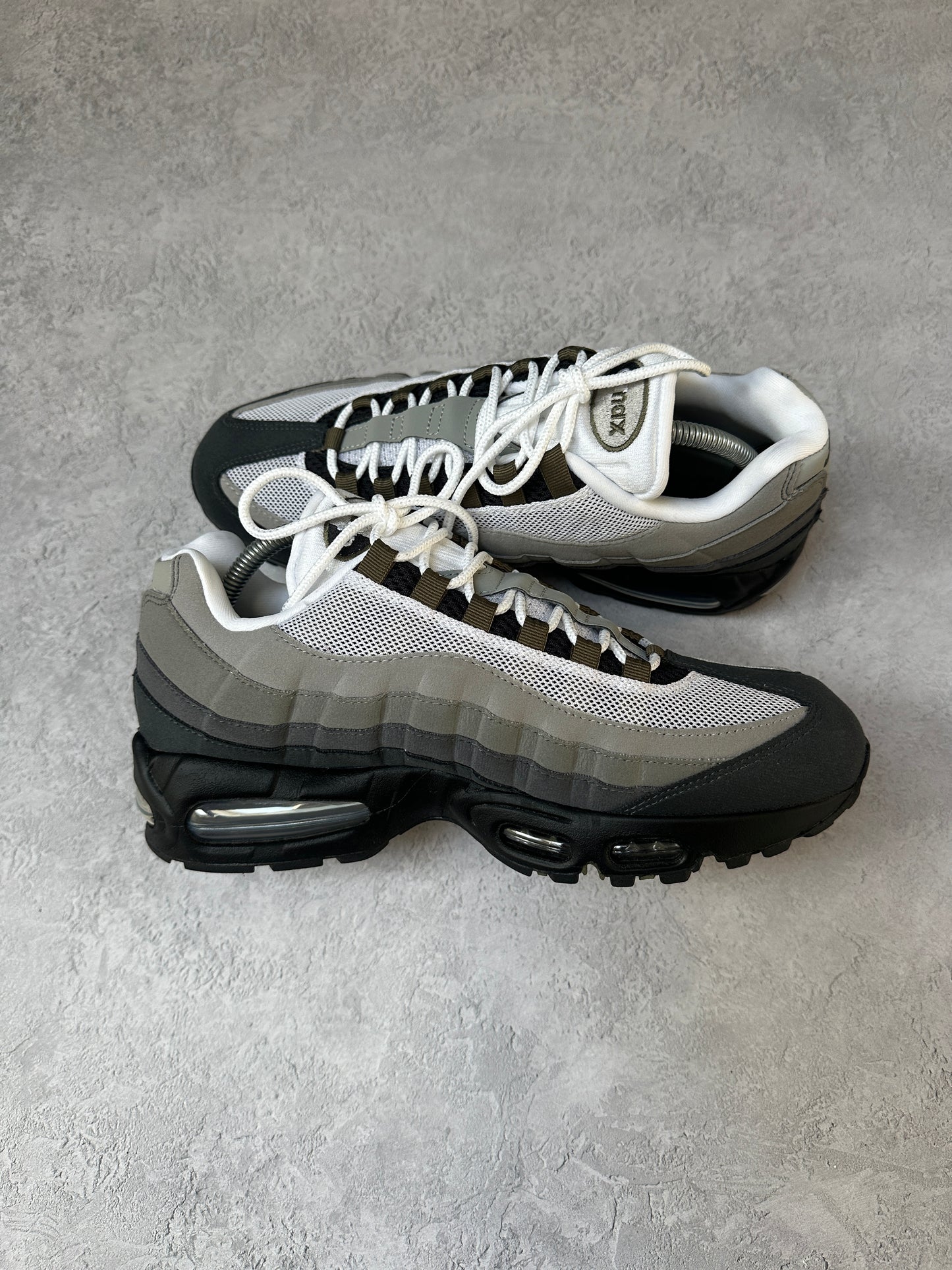 Nike Air Max 95 - Medium Olive - UK8