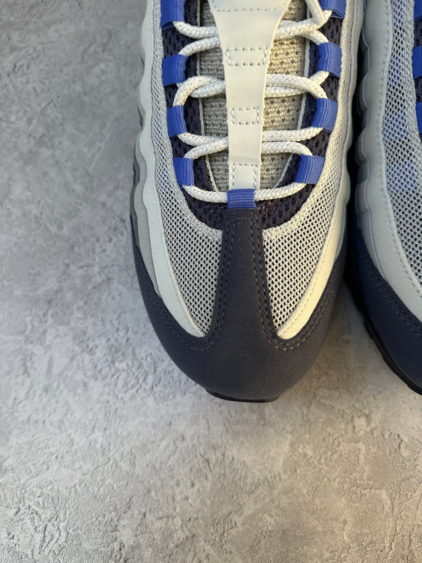 Nike Air Max 95 - Photon Dust / Purple Dynasty - UK8.5