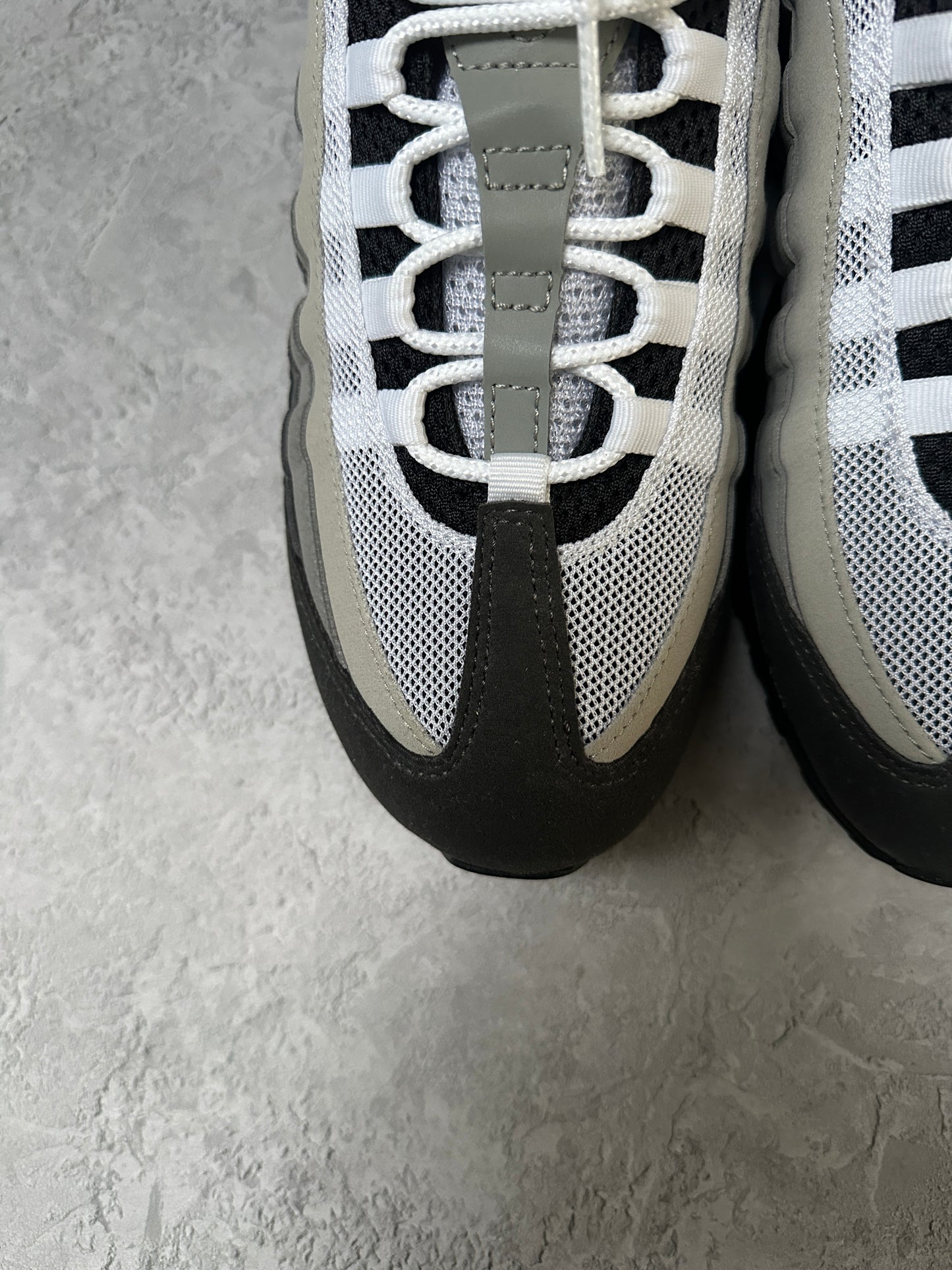 Nike Air Max 95 - Granite 2026 - UK7.5