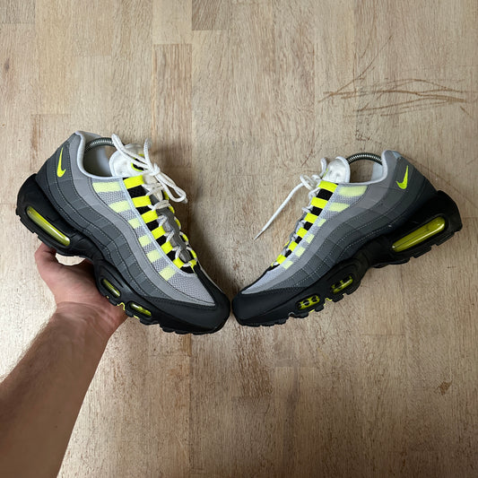 Nike Air Max 95 - Neon 2020 - UK7.5