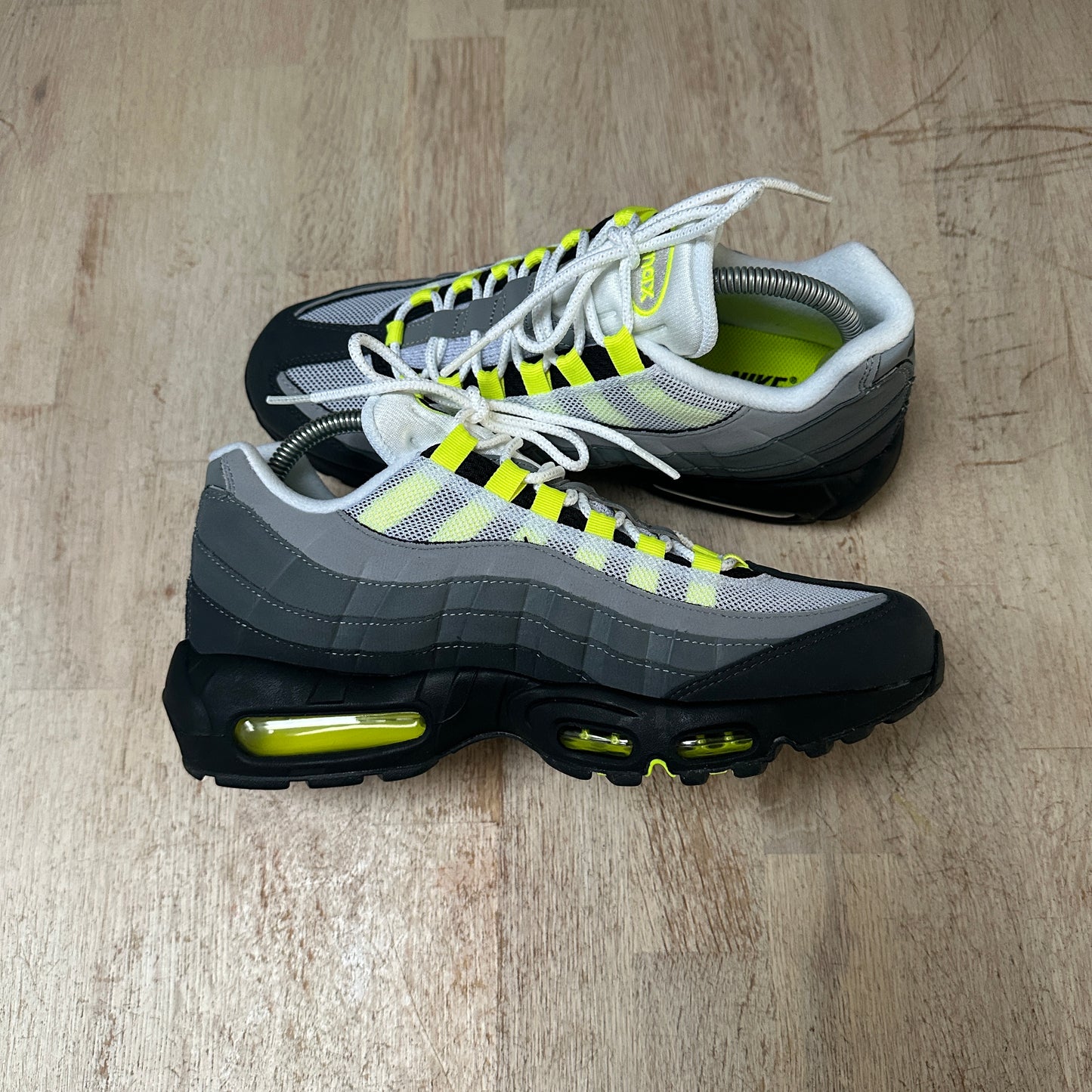 Nike Air Max 95 - Neon 2020 - UK7.5