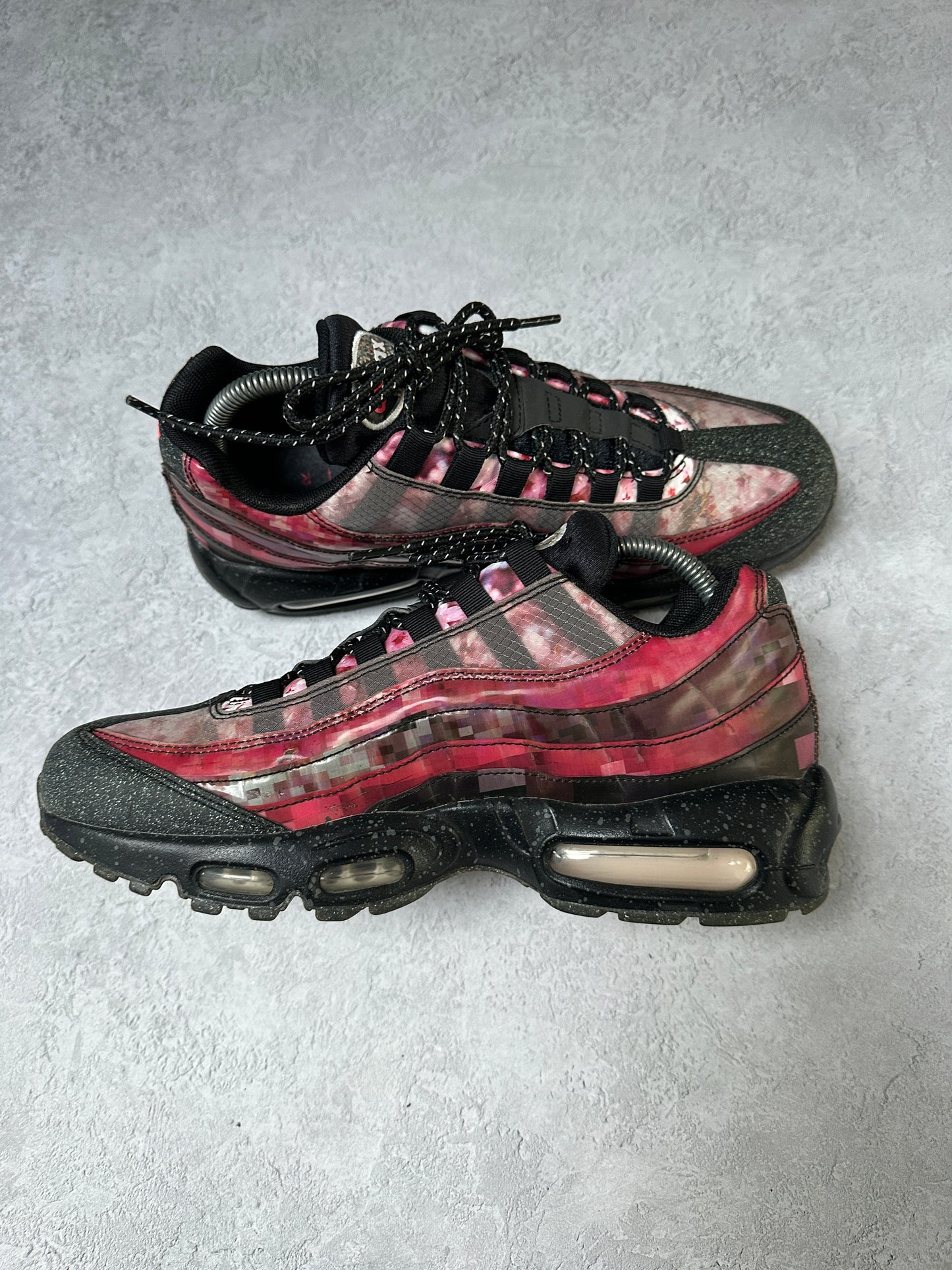 Nike Air Max 95 - Cherry Blossom - UK7.5