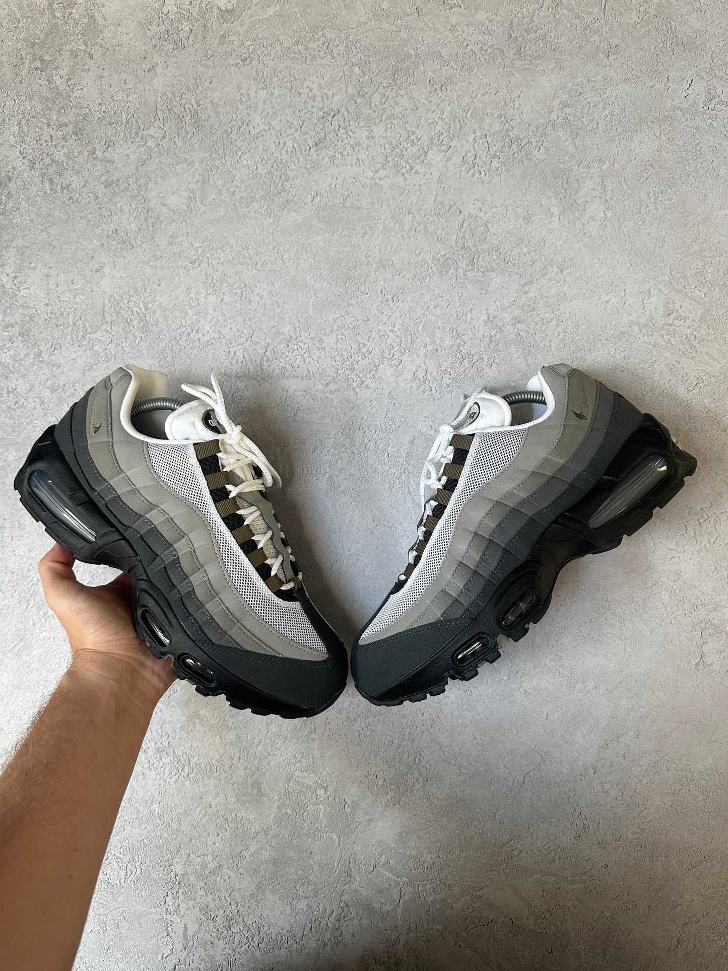 Nike Air Max 95 - Medium Olive - UK8