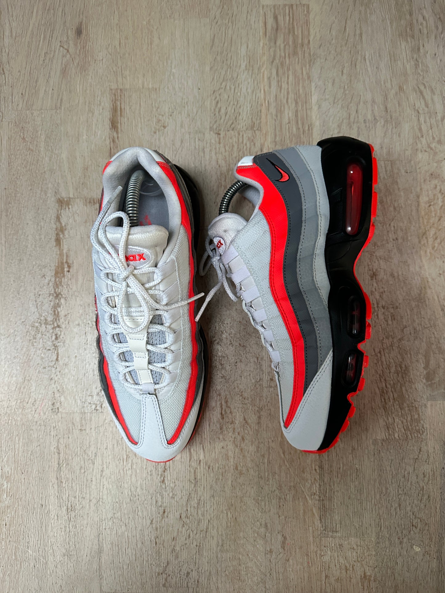 Nike Air Max 95 - Bright Crimson / Comet - UK7.5