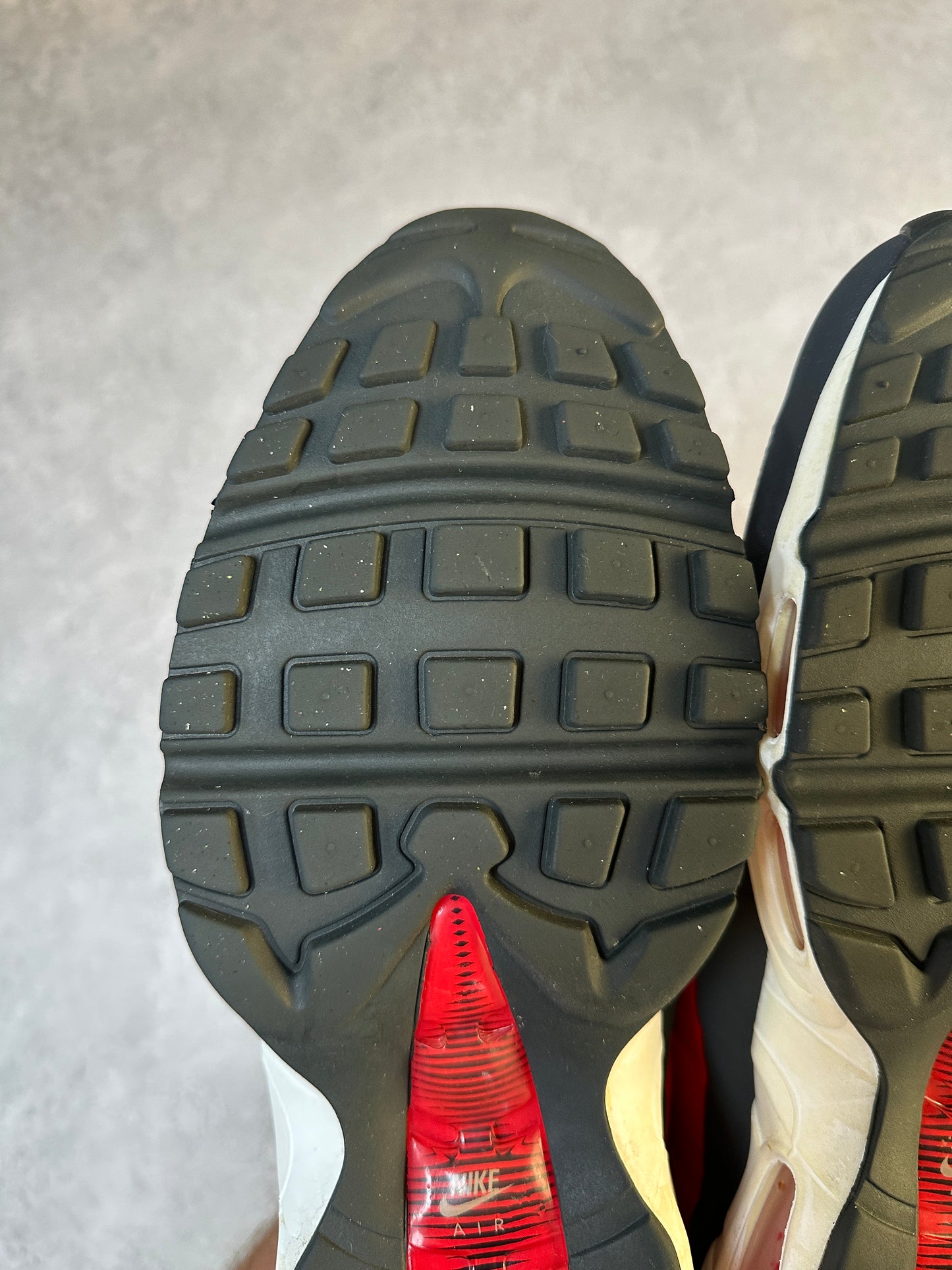 Nike Air Max 95 - Anthracite Red No Sew - UK11