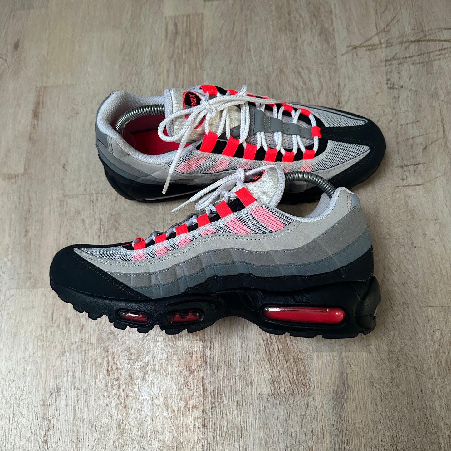 Nike Air Max 95 - Solar Red 2017 - UK8.5