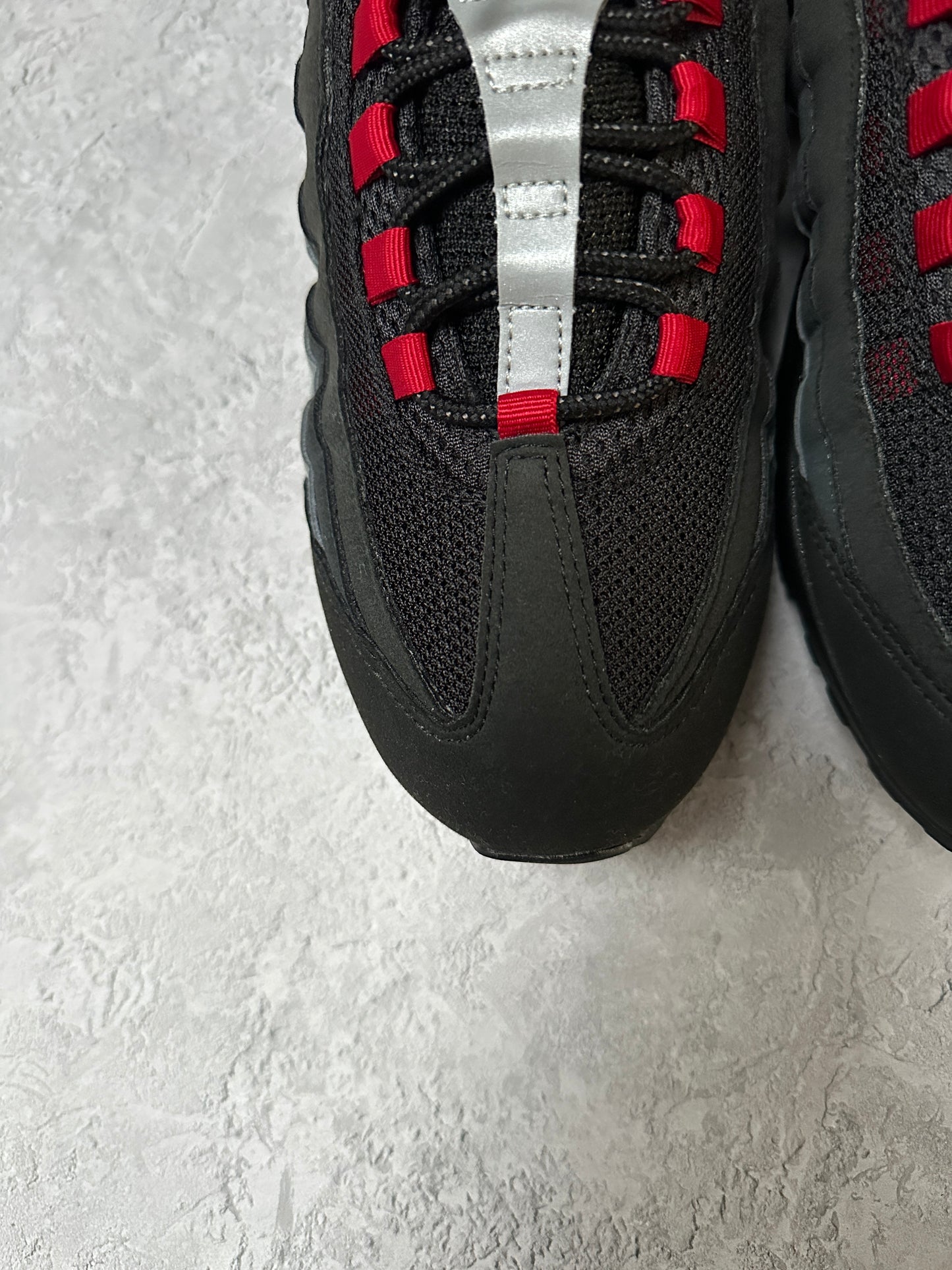 Nike Air Max 95 - Liverpool FC - UK9