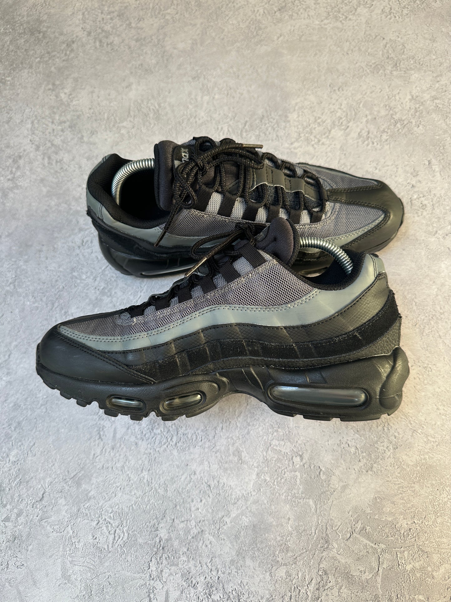Nike Air Max 95 - Black / Smoke Grey - UK8