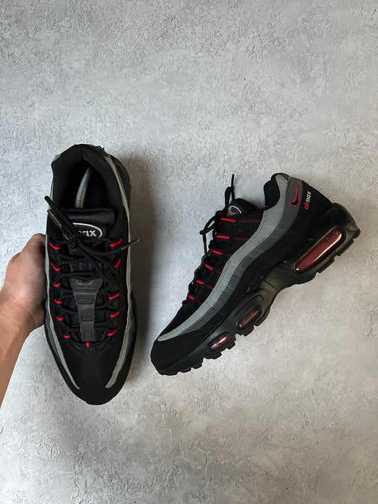 Nike Air Max 95 - Chilli Red Logos - UK11