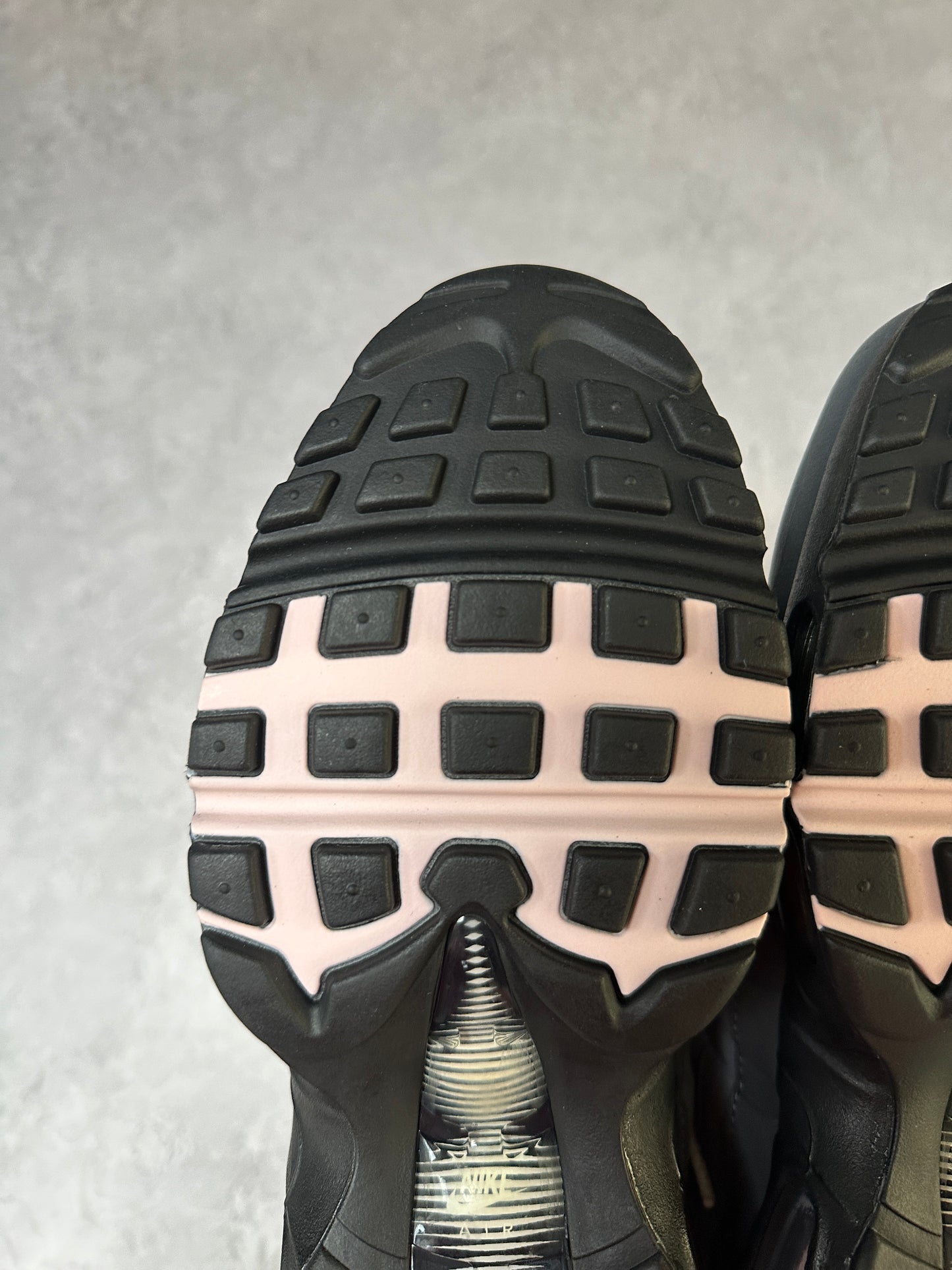 Nike Air Max 95 - Pink Foam - UK7.5