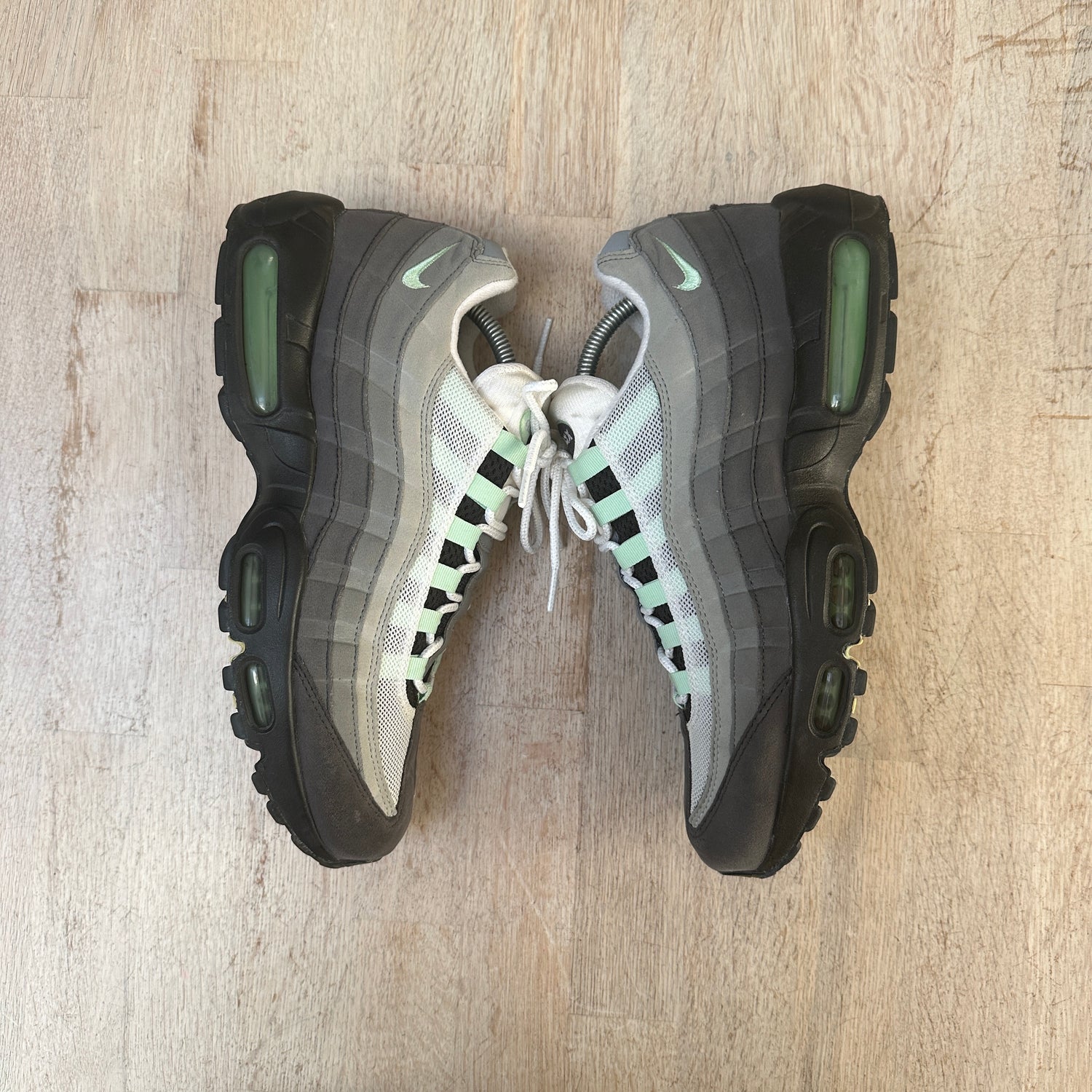 Nike Air Max 95 - Fresh Mint - UK9.5 – RM Footwear