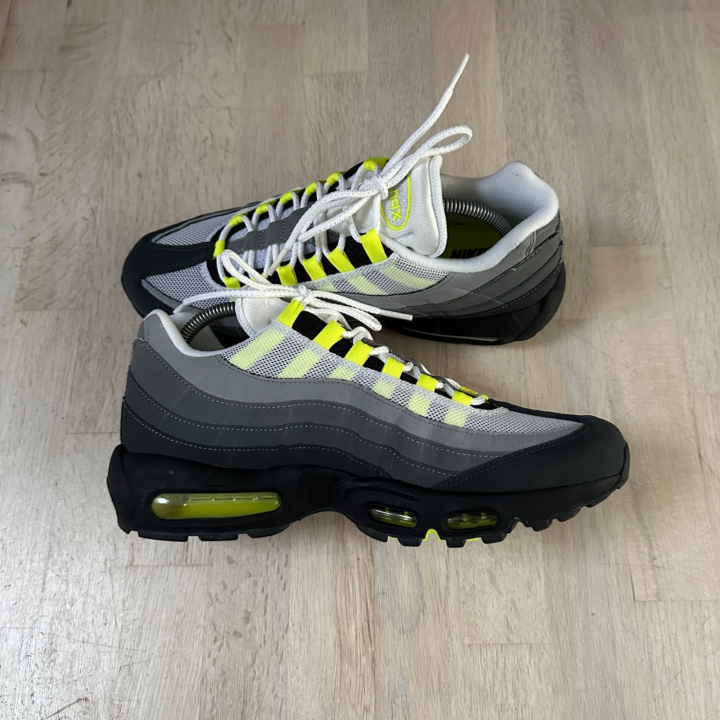 Nike Air Max 95 - Neon 2020 - UK9.5