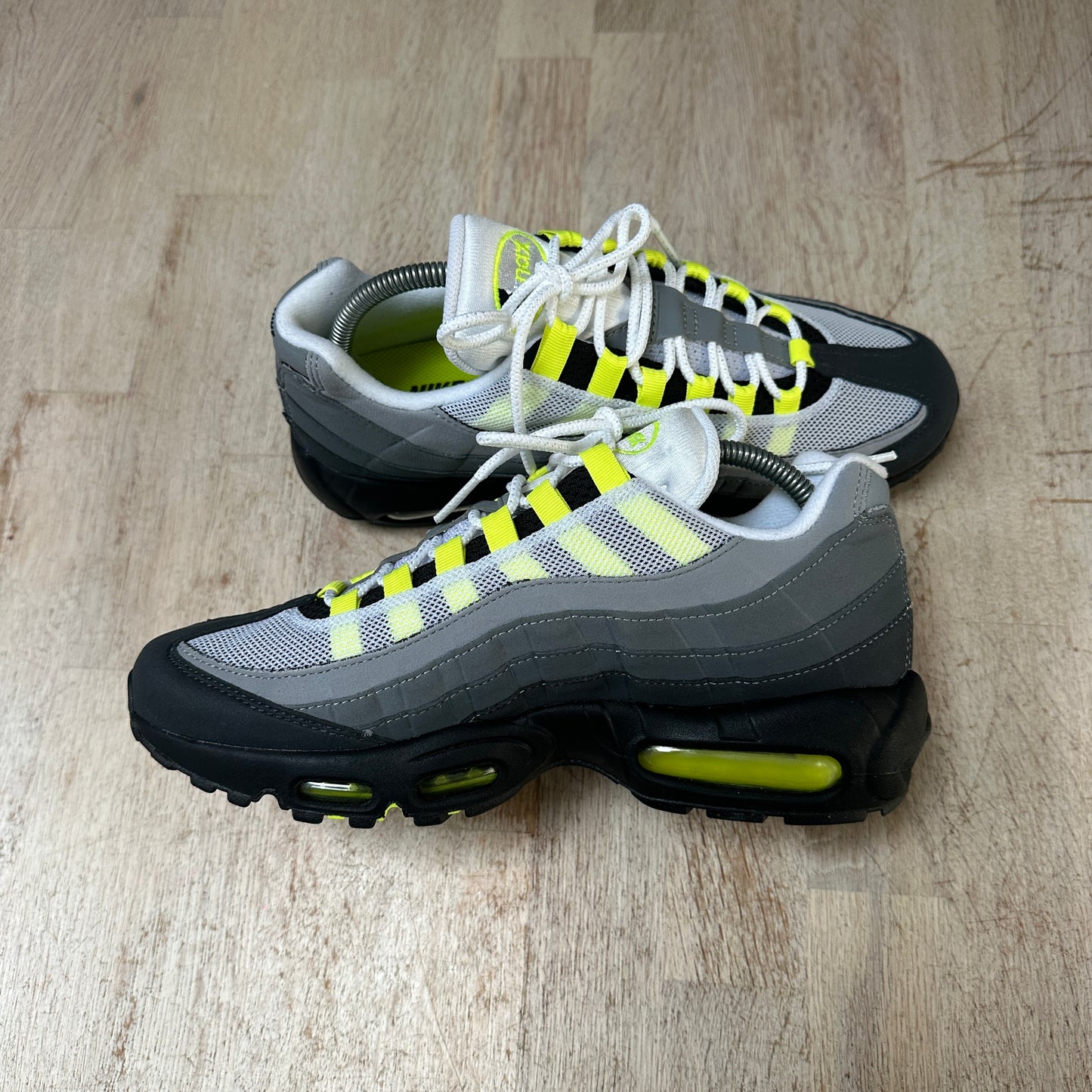 Nike Air Max 95 - Neon 2020 - UK7.5