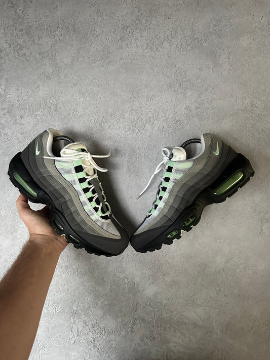 Nike Air Max 95 - Fresh Mint - UK7.5