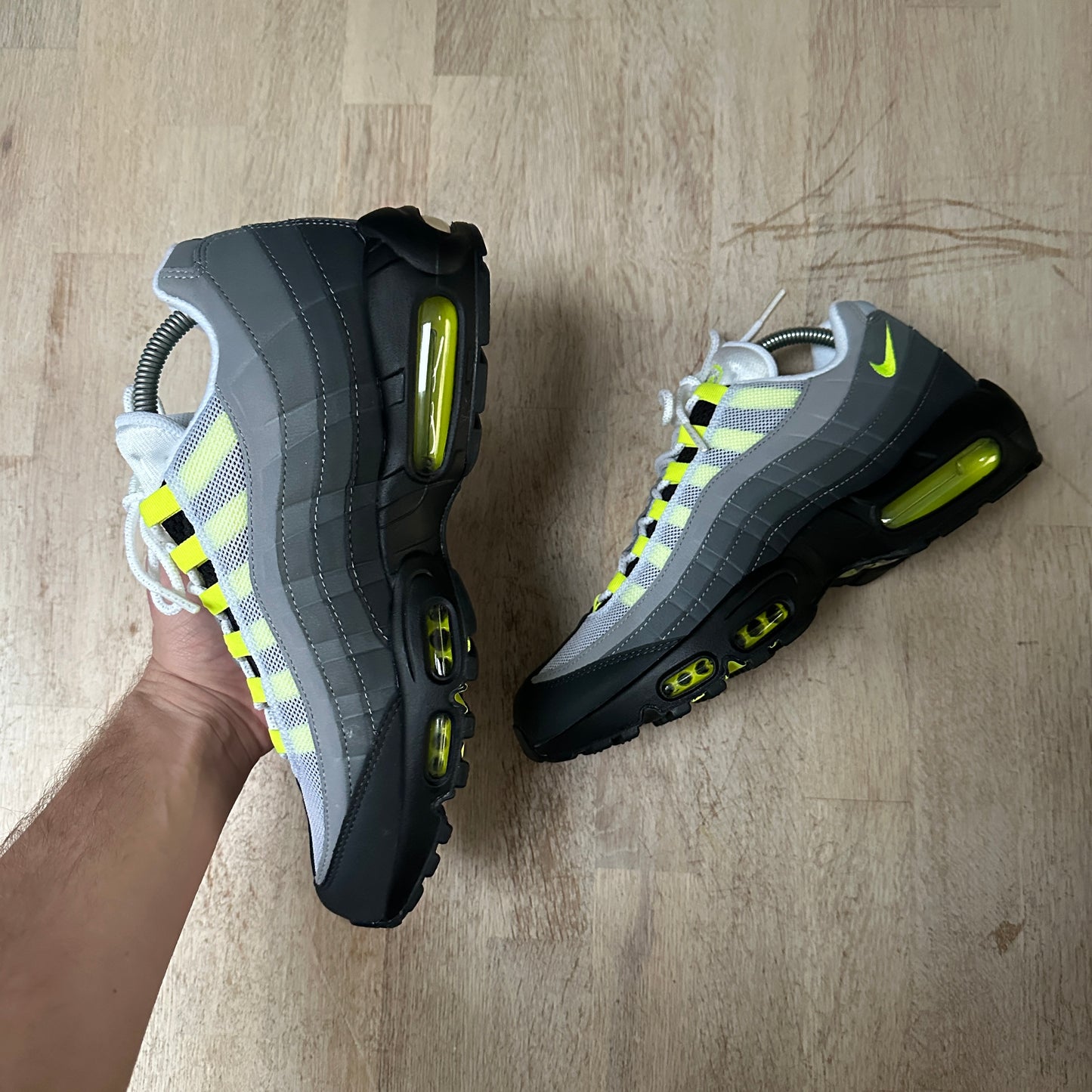 Nike Air Max 95 - Neon 2020 - UK8.5