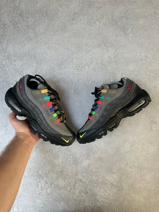 Nike Air Max 95 - Evolution of Icons - UK7.5