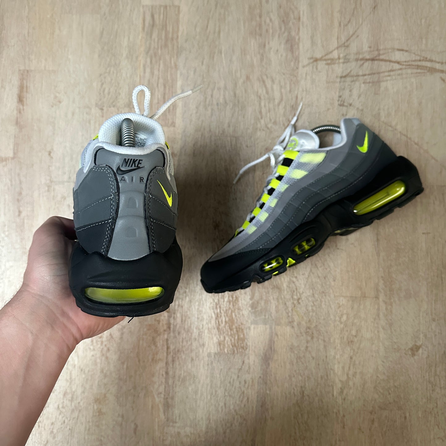 Nike Air Max 95 - Neon 2020 - UK7.5