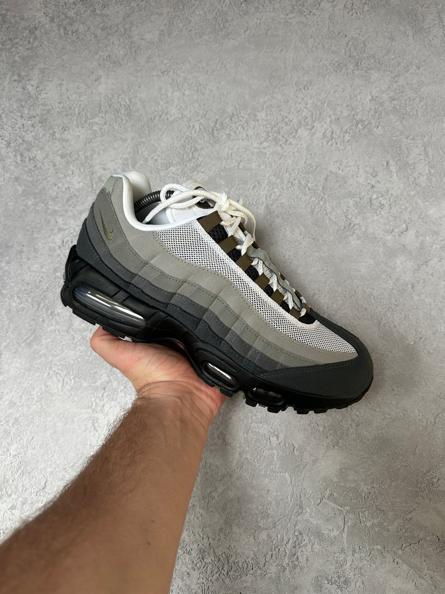 Nike Air Max 95 - Medium Olive - UK8