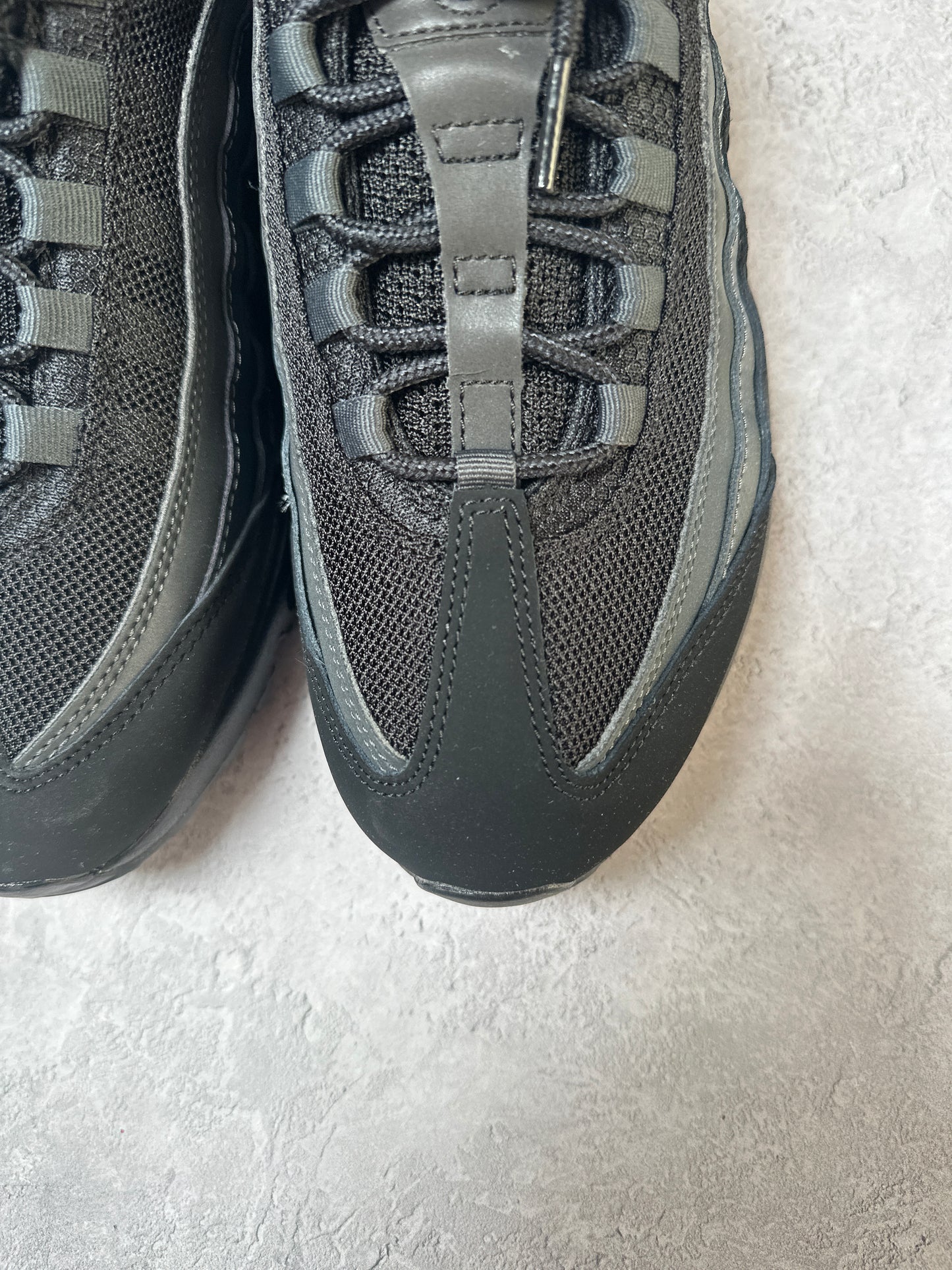 Nike Air Max 95 - Black Anthracite - UK8.5