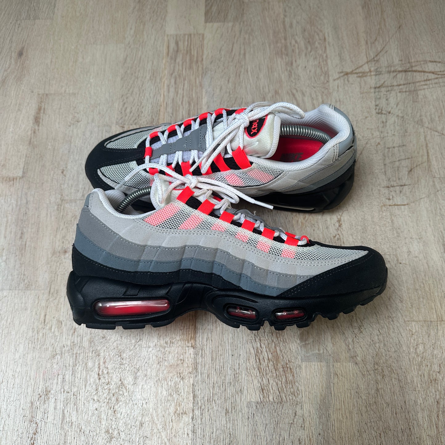 Nike Air Max 95 - Solar Red 2017 - UK8.5