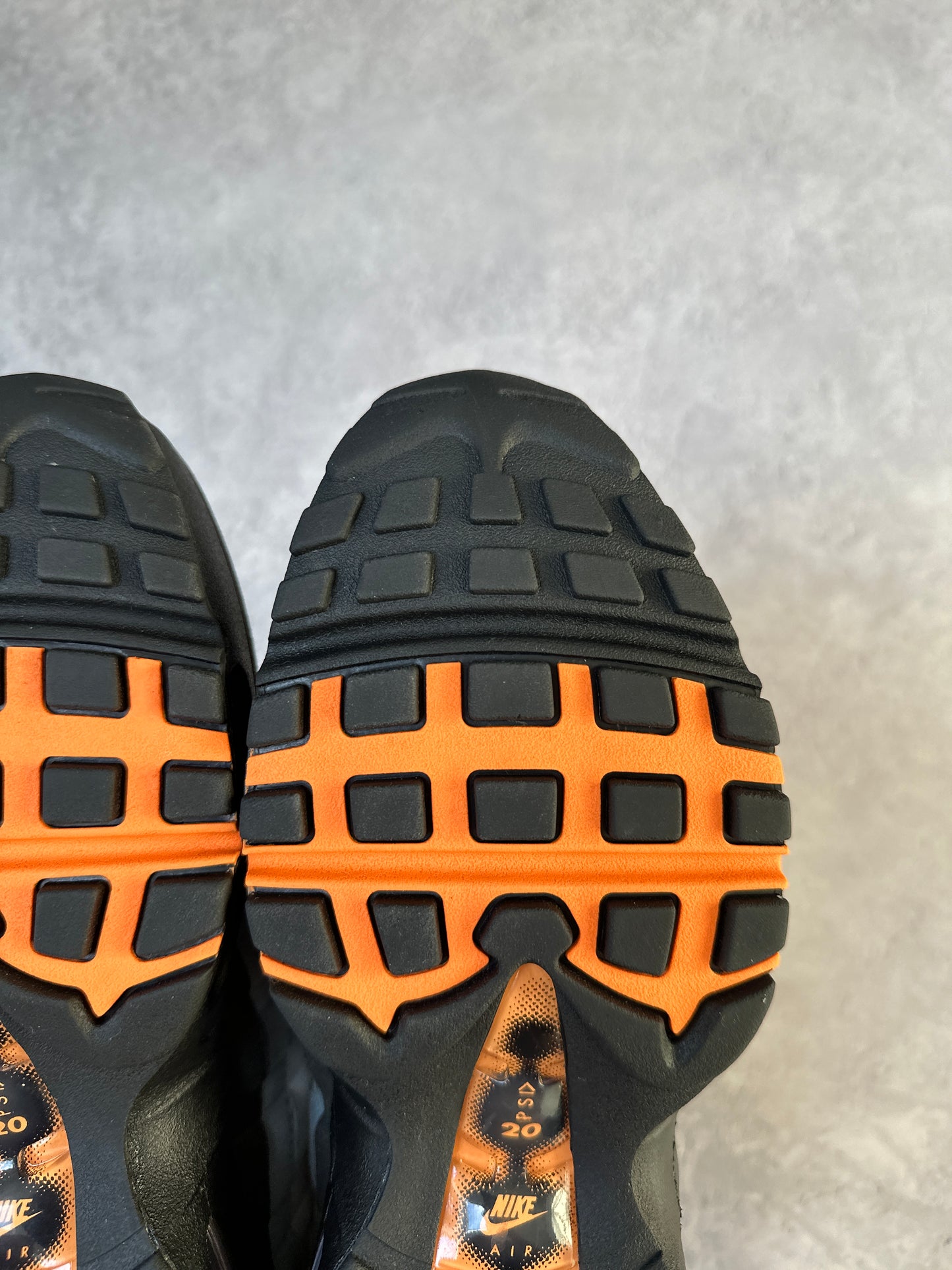 Nike Air Max 95 - Mandarin 2025 - UK7.5