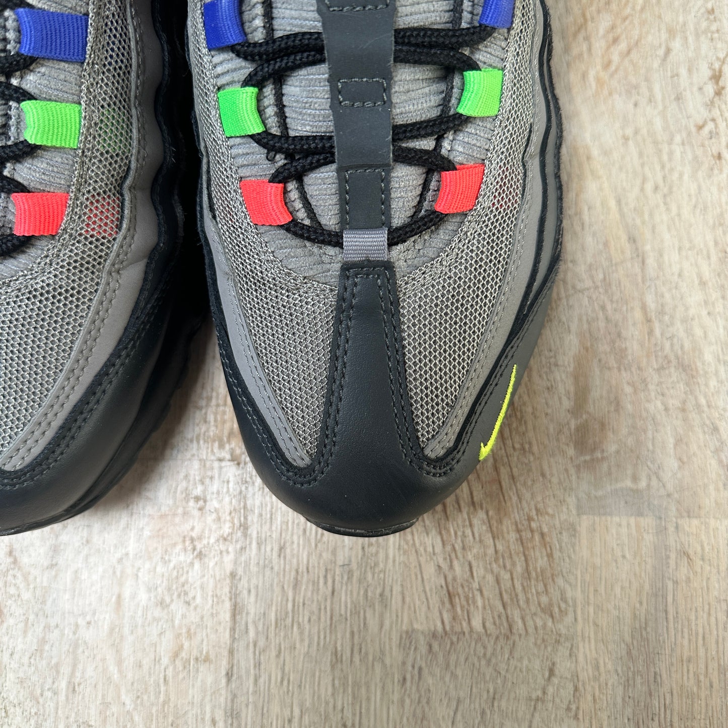 Nike Air Max 95 - Evolution of Icons - UK8.5