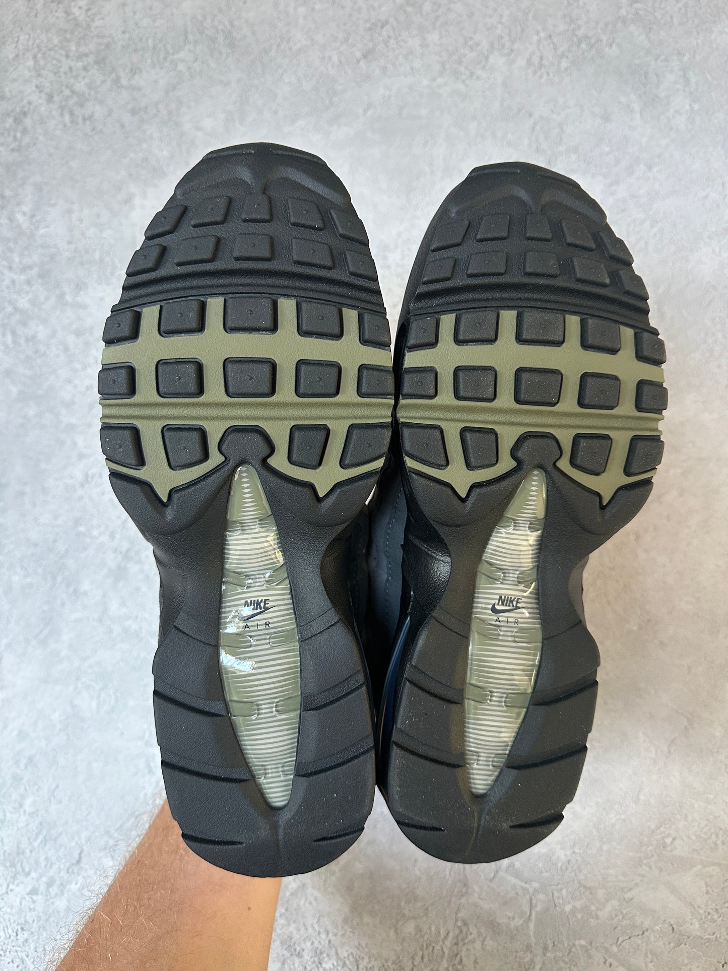 Nike Air Max 95 - Medium Olive - UK7.5