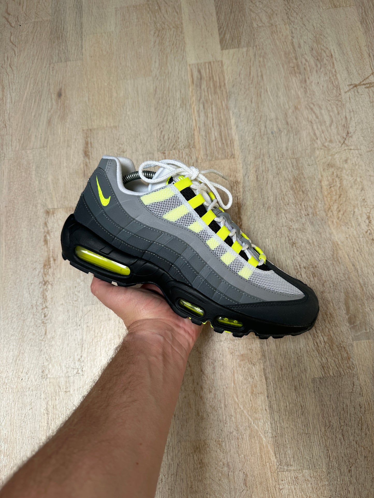 Nike Air Max 95 - Neon 2020 - UK8.5