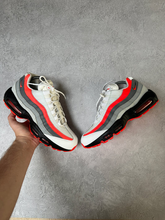 Nike Air Max 95 - Bright Crimson / Comet - UK7.5