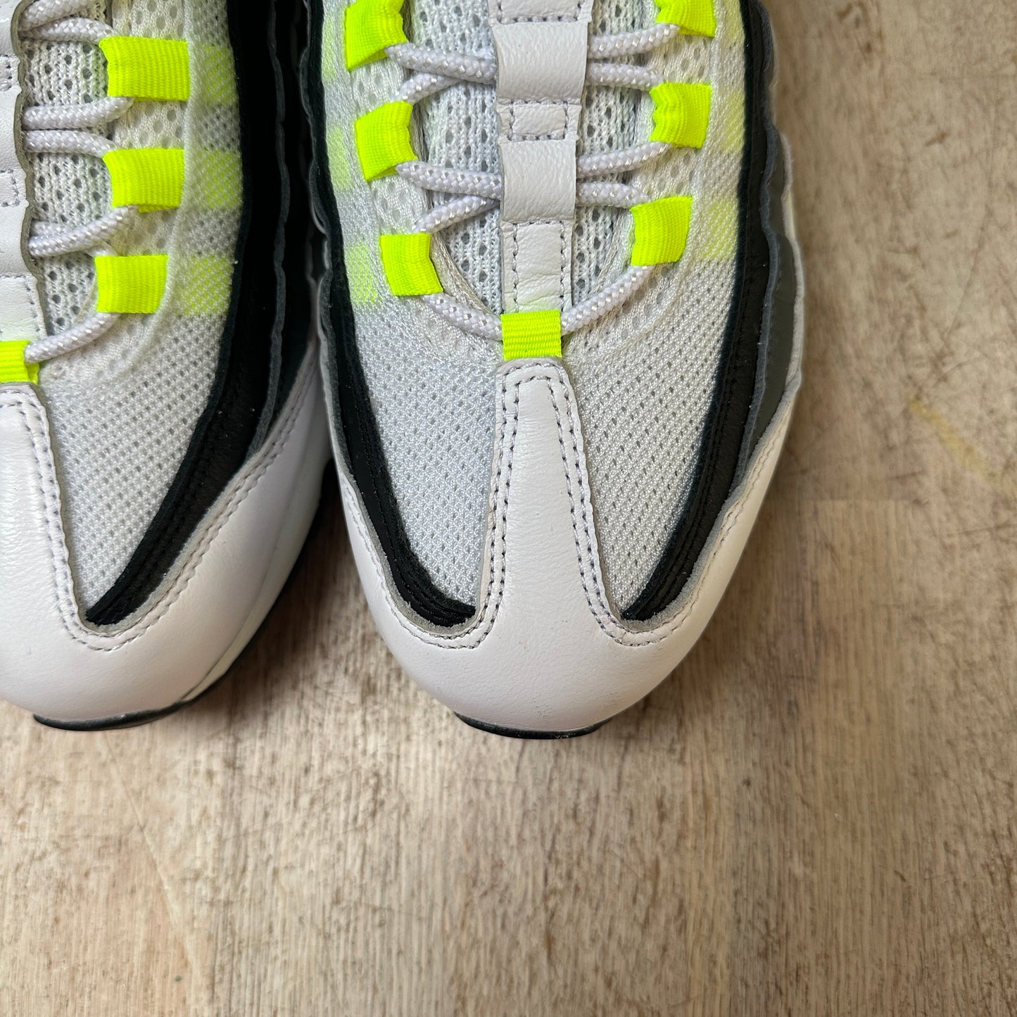 Nike Air Max 95 - Neon ID - UK8