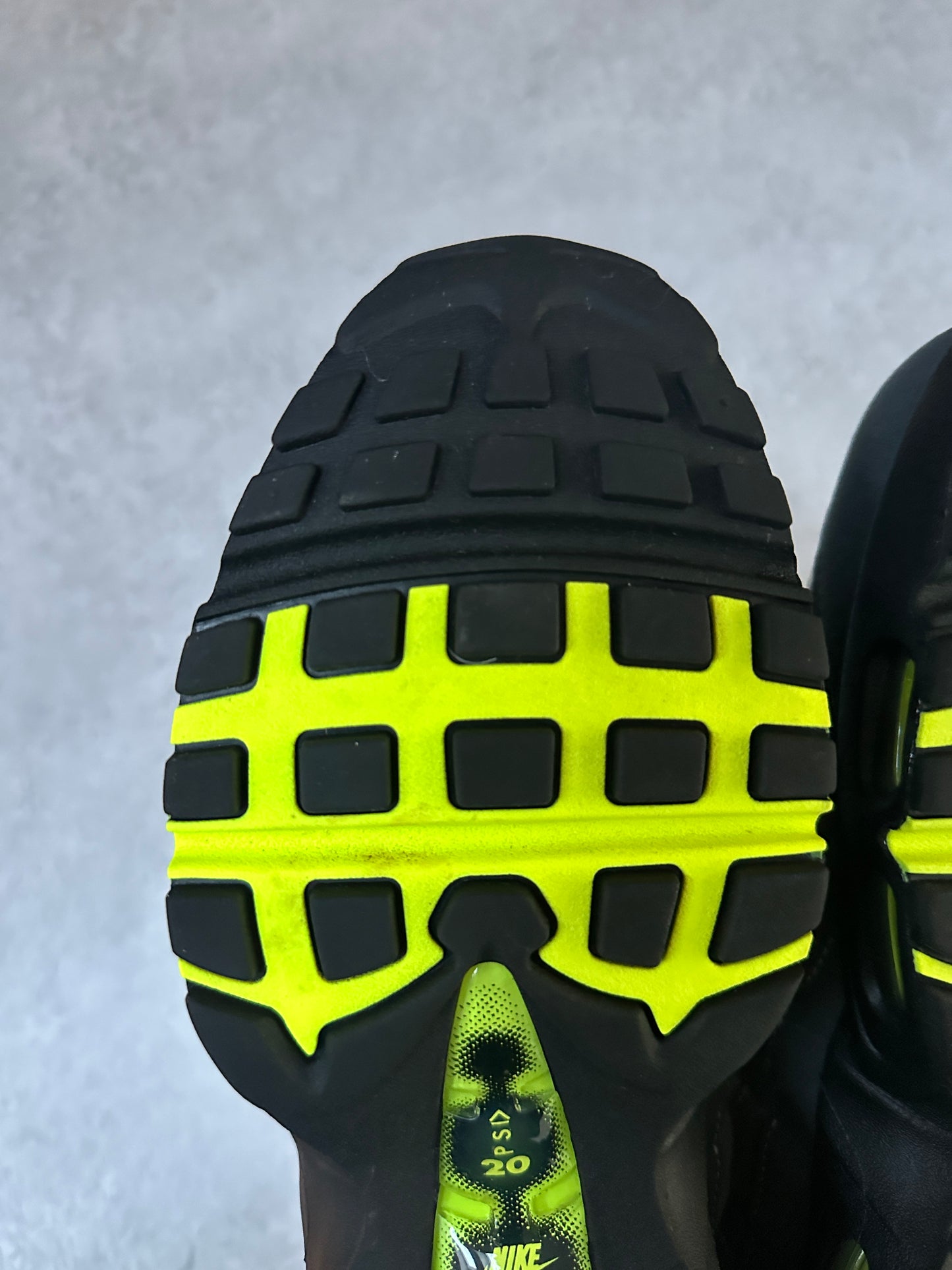 Nike Air Max 95 - Neon 2025 - UK10