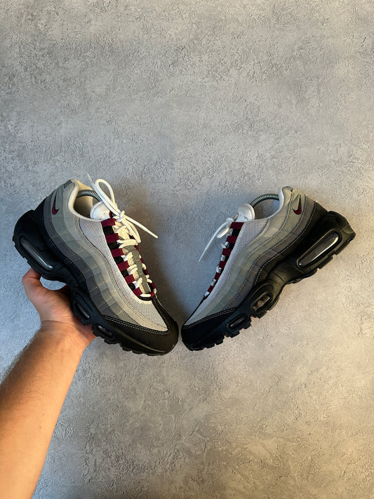 Nike Air Max 95 - Dark Beetroot - UK7.5