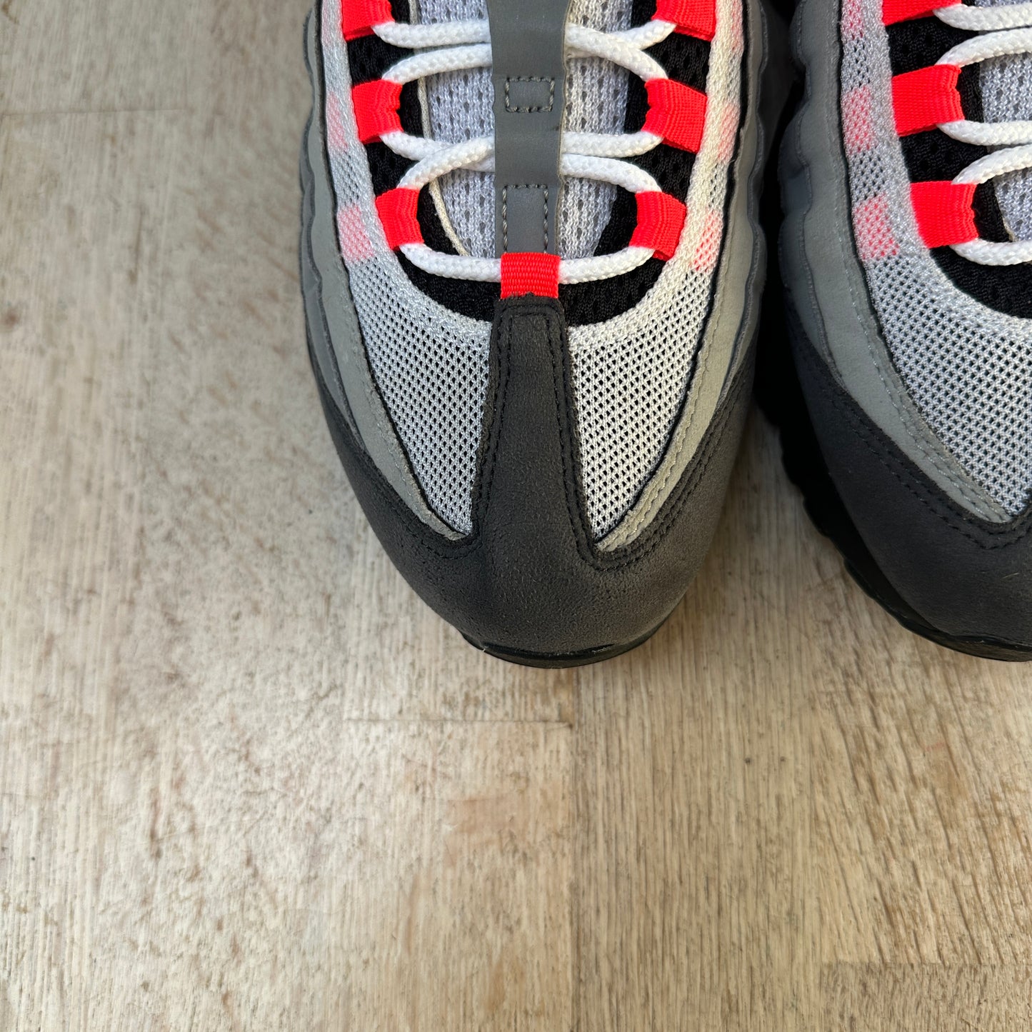 Nike Air Max 95 - Solar Red - UK7.5